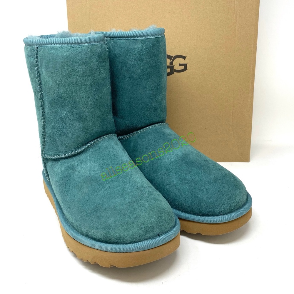 UGG Classic Short 2 Women’s Boots Green Suede Fur - Picture 3 of 9